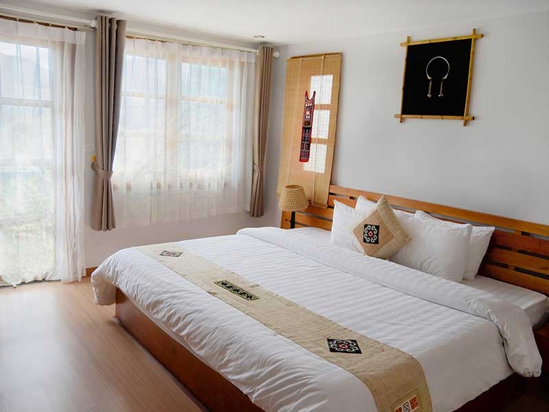 Sunny Mountain Hotel